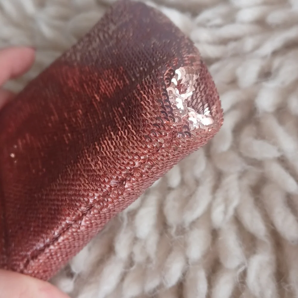 Anthropologie pouch - Picture 9 of 12